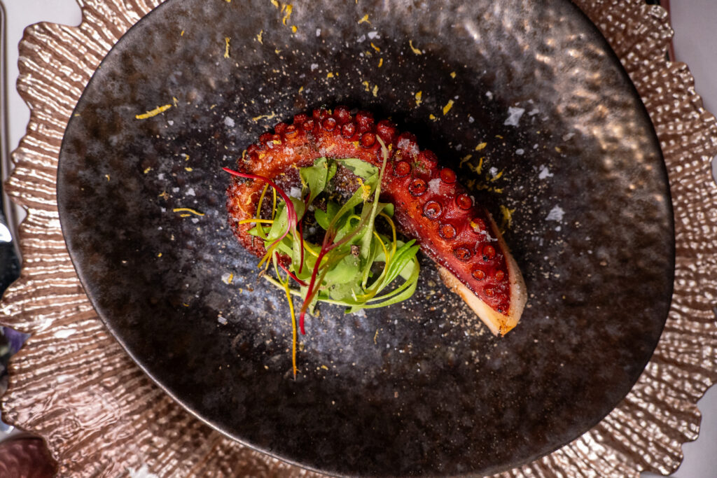 VIP vacsora, üzleti vacsora, exkluzív vacsora, fine dining esemény, céges vacsora, B2B rendezvény, üzleti kapcsolatépítés, üzleti networking, prémium gasztronómiai élmény, VIP esemény, elegáns vacsora, exkluzív üzleti esemény, céges rendezvény, partner vacsora, üzleti vacsora Budapest, privát vacsorahelyszín, különleges helyszínek, séf vacsora, gasztronómiai élmény, üzleti vendéglátás