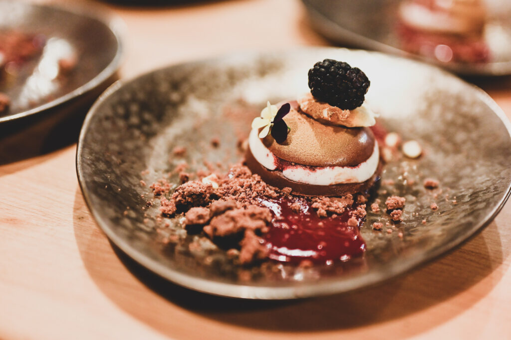 VIP vacsora, üzleti vacsora, exkluzív vacsora, fine dining esemény, céges vacsora, B2B rendezvény, üzleti kapcsolatépítés, üzleti networking, prémium gasztronómiai élmény, VIP esemény, elegáns vacsora, exkluzív üzleti esemény, céges rendezvény, partner vacsora, üzleti vacsora Budapest, privát vacsorahelyszín, különleges helyszínek, séf vacsora, gasztronómiai élmény, üzleti vendéglátás